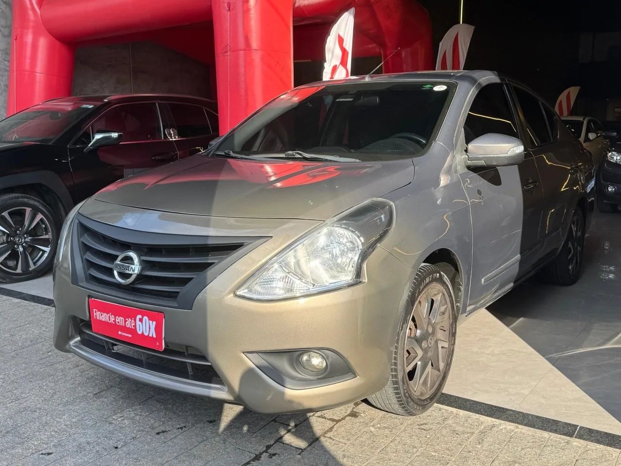 Nissan Versa UNIQUE 1.6 16V FlexStart 4p Aut., foto 2 de 18