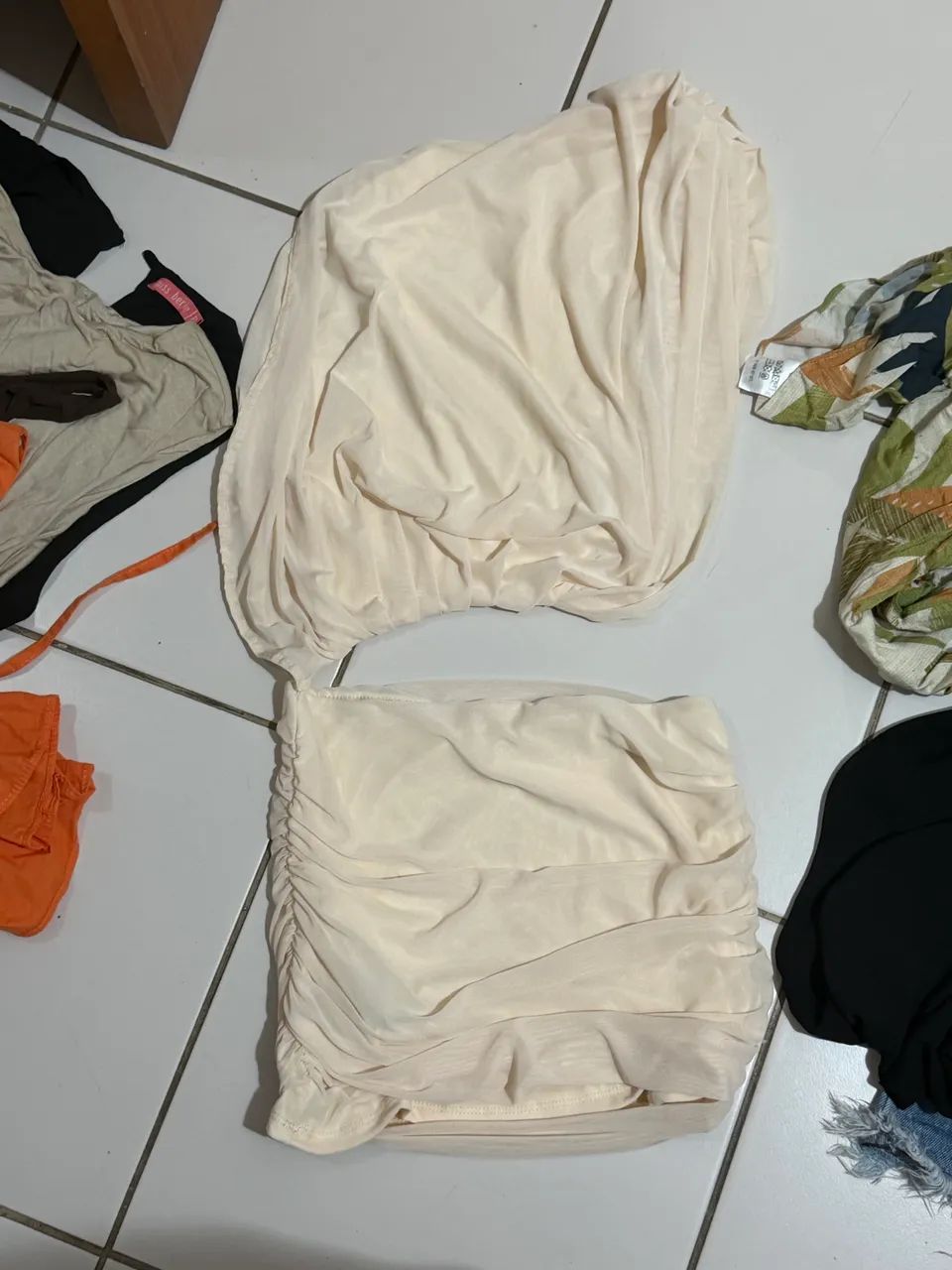 Lote de  roupas femininas  - Foto 5
