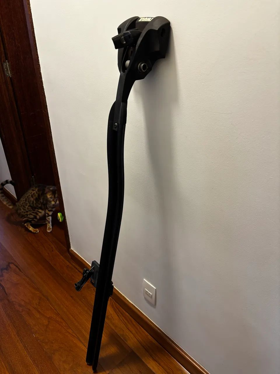 Duas calhas Thule  - Foto 4