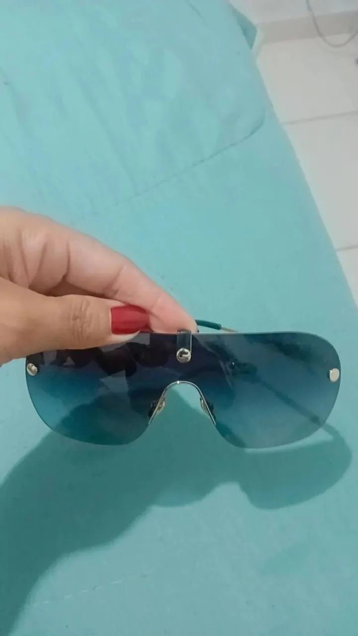 Óculos de sol estilo premium. Modelo Carrera