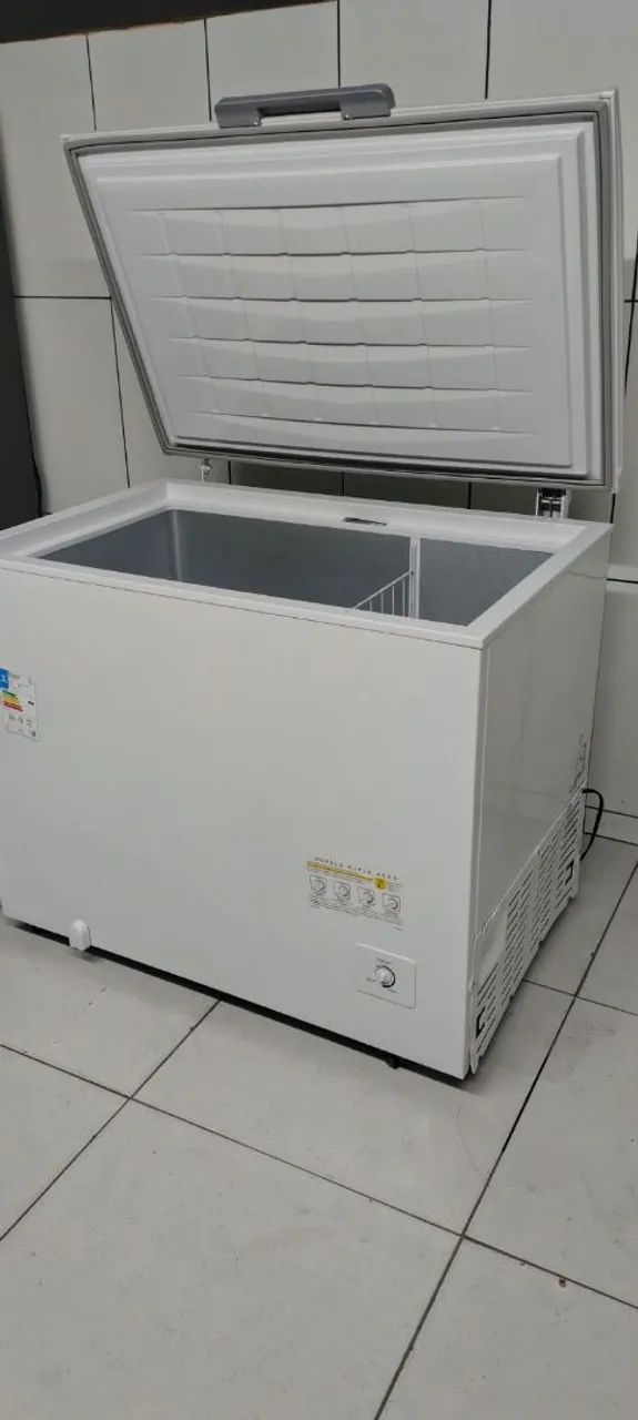 Vende um freezer semi novo horizontal  - Foto 2