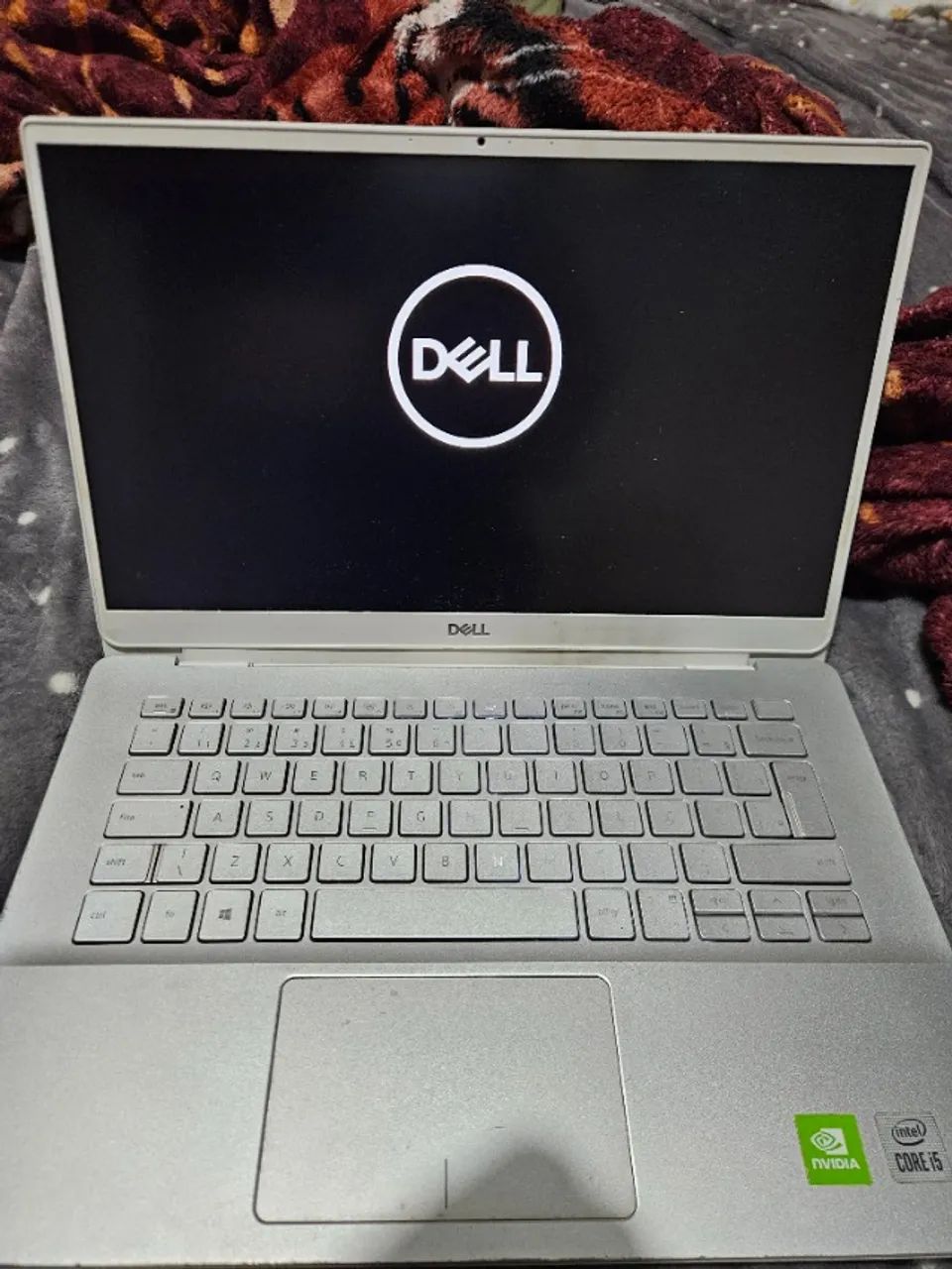 Notebook Dell Inspiron 14 - Core i5, SSD 256GB, 6GB RAM, NVIDIA