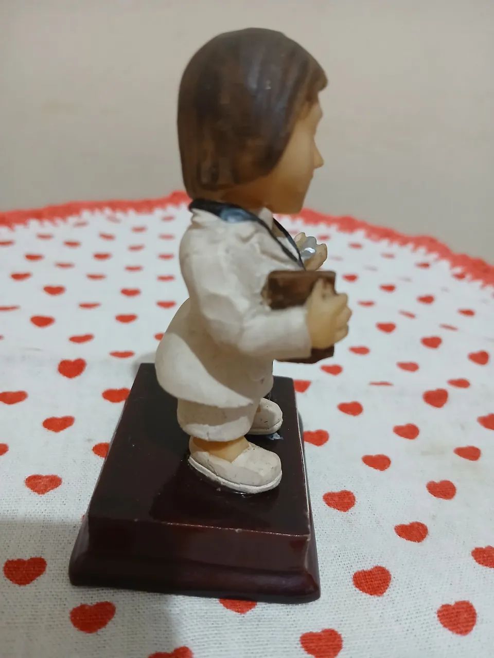 Médica ( bibelô de resina) - Foto 2