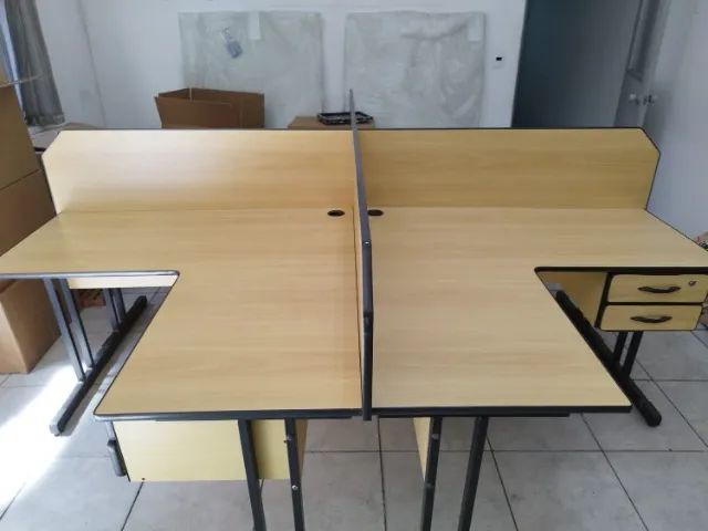 Conjunto com 04 mesas de escritorio / estação de trabalho - Foto 3