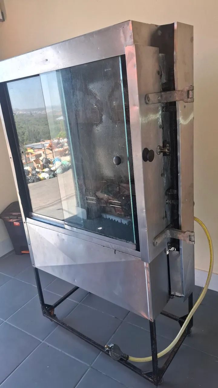 Maquina de frango assado 