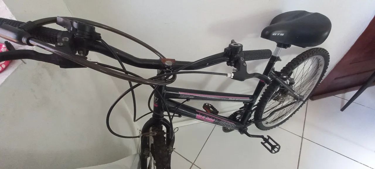 Bicicleta 18 marchas (pouco usada)