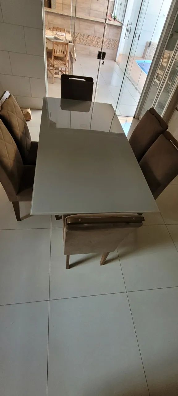 Mesa de jantar retangular