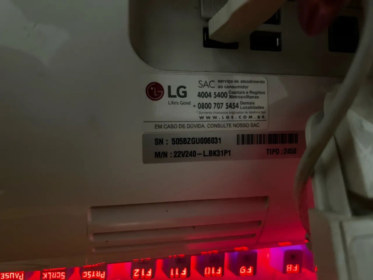 LG All-in-One 22V240 - Foto 3