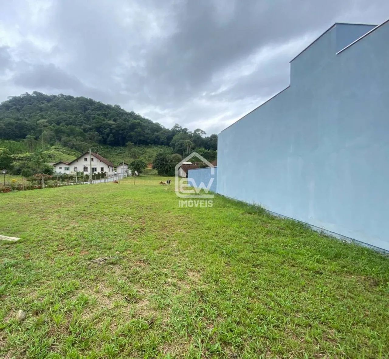 Terreno com Área Total de 454m² em Schroeder, SC