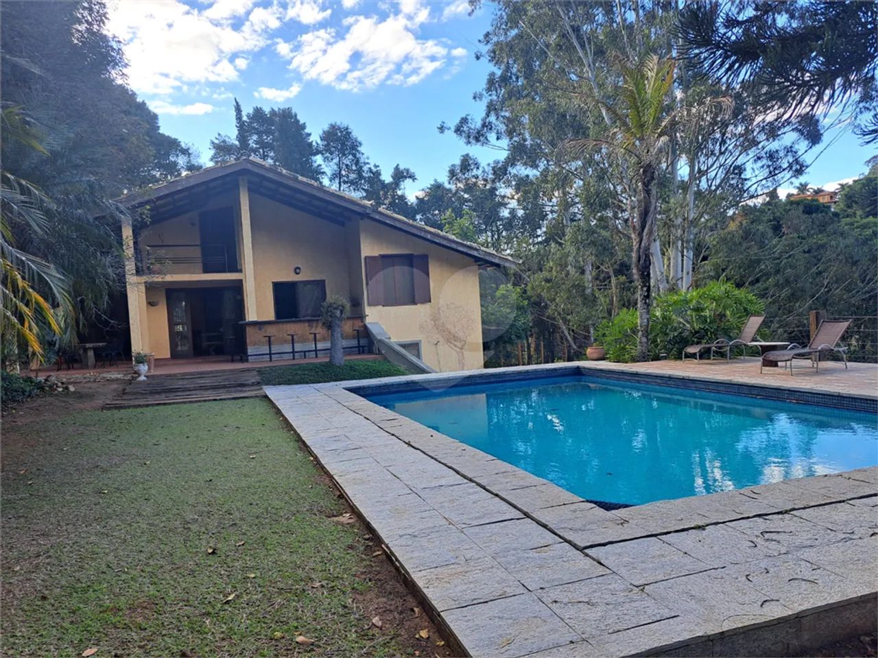 Residência em Condomínio - Conforto, Sofisticação e Segurnça