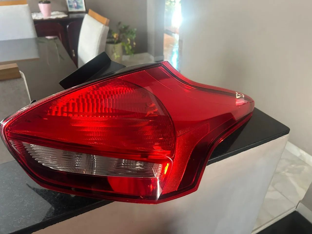 Lanterna ford focus titanium hatch LD (não é led) - Foto 3