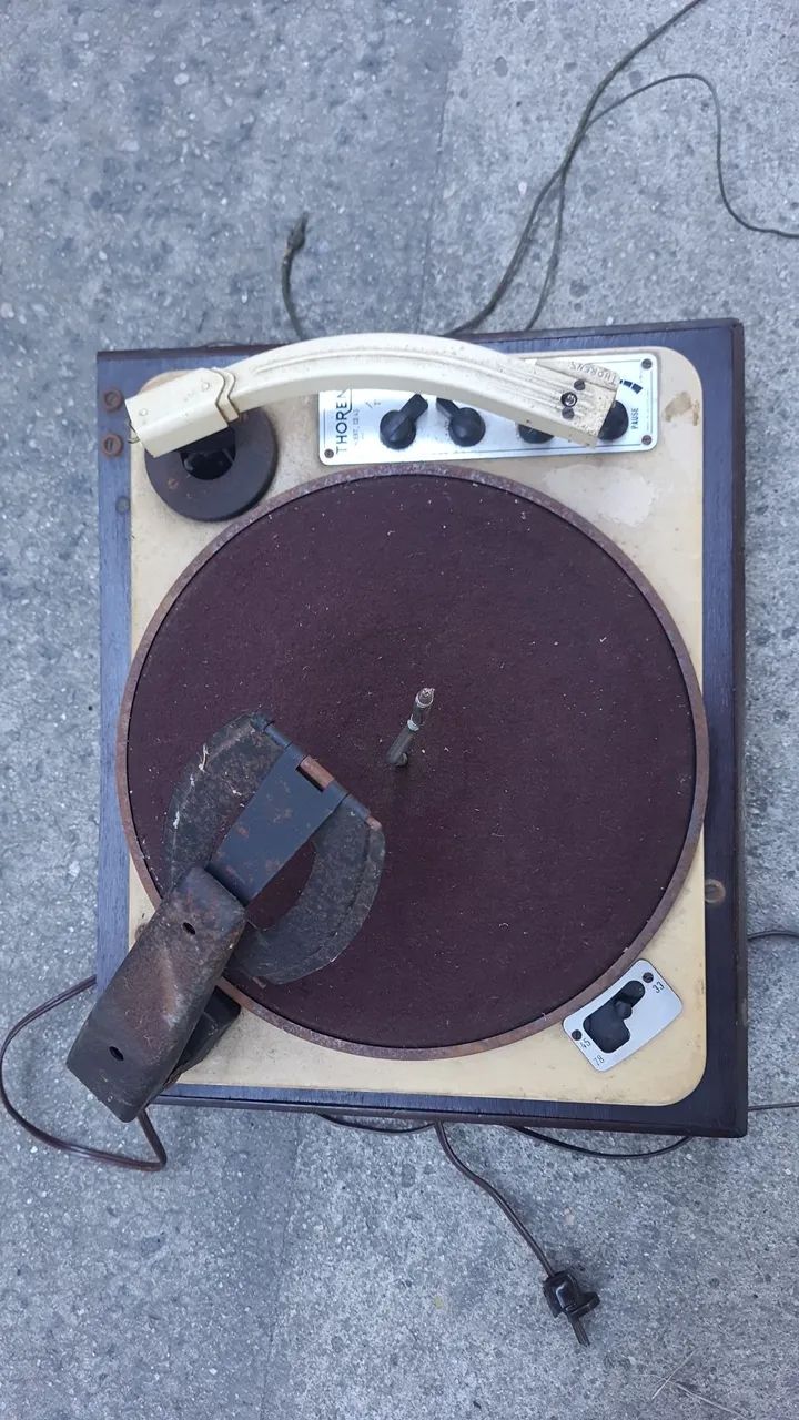 Toca discos Thorens