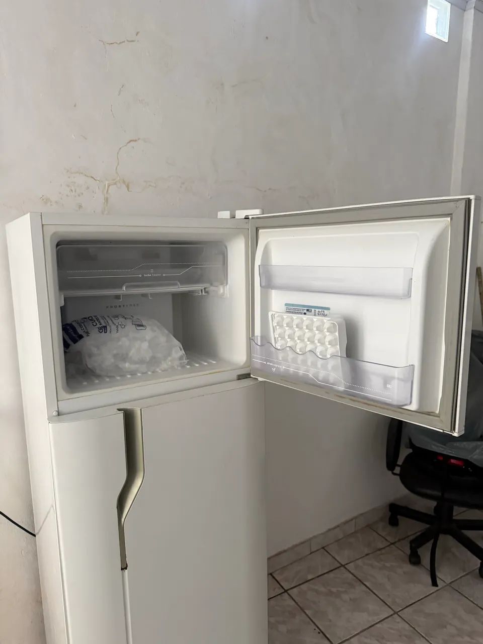 VENDO GELADEIRA NOVA  - Foto 4