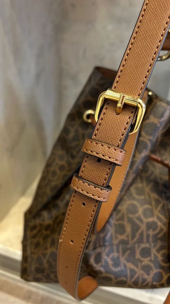 Bolsa Calvin Klein Grande - Foto 5
