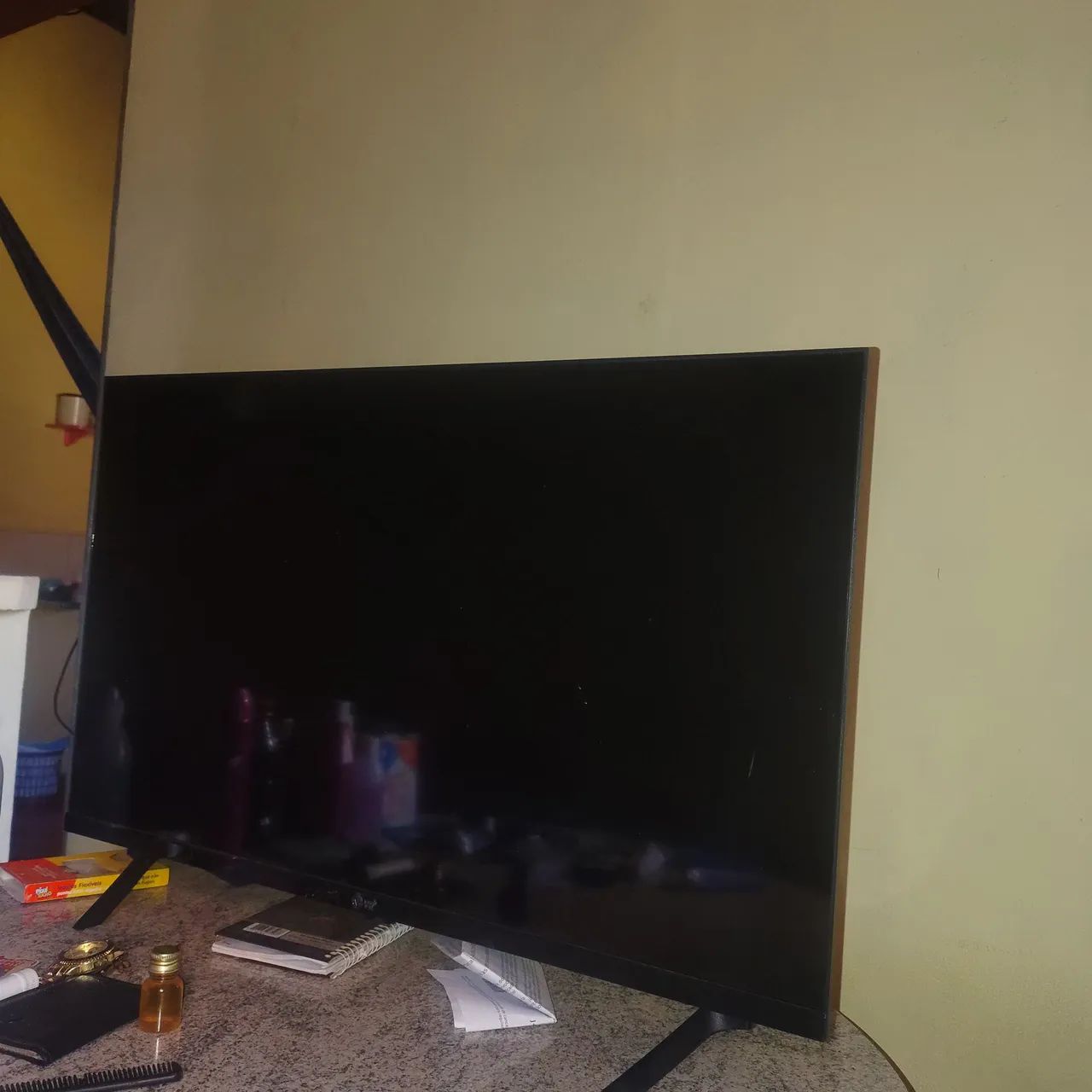 TV smart 32 polegadas, tem nota fiscal 