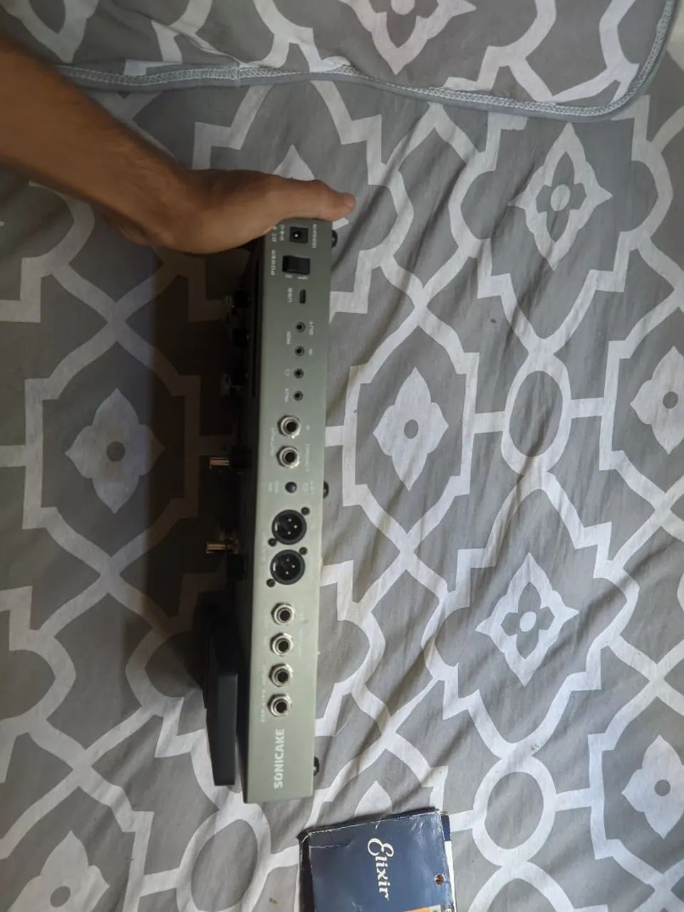 Matribox pro 2 com fonte original é cabos p10 - Foto 2
