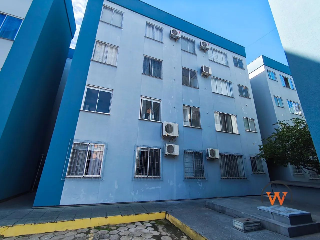 Apartamento de 3 dormitórios disponível para locação no Itacorubi - Florianópolis/SC