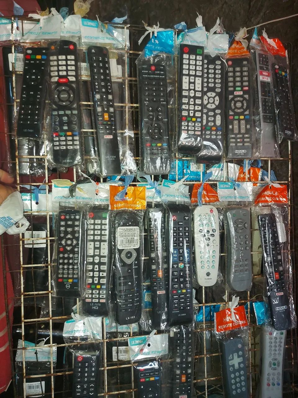 CONTROLE TVS VÁRIOS MODELOS DE CONTROLES  - Foto 5