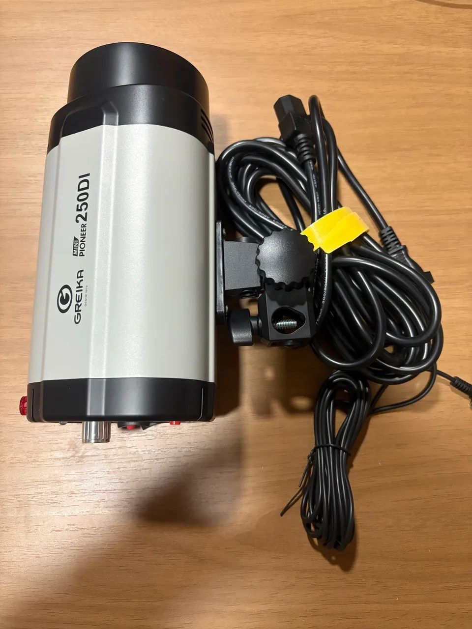 Flash Tocha para Estúdio 250di Godox Greika Produto Novo 110v