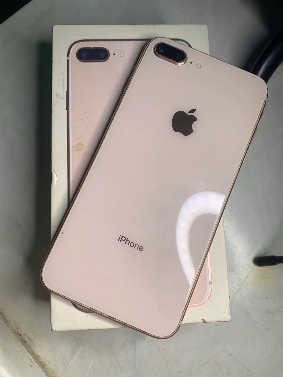 iPhone 8 Plus - iCloud Livre, caixa e carregador - Foto 2