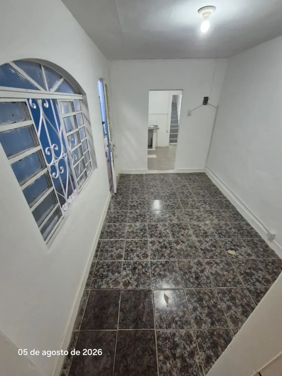 Casa 2 Dorm de fundos Metro Saude