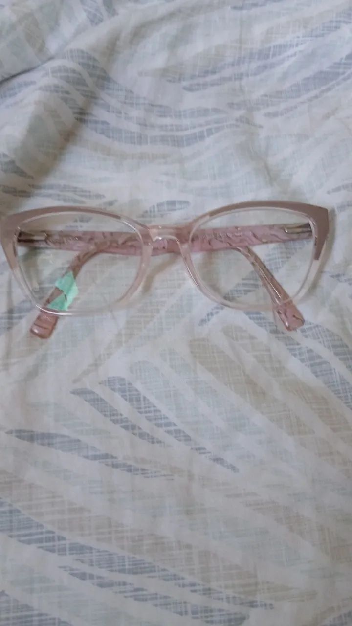 Vendo armação com clip on - Foto 2