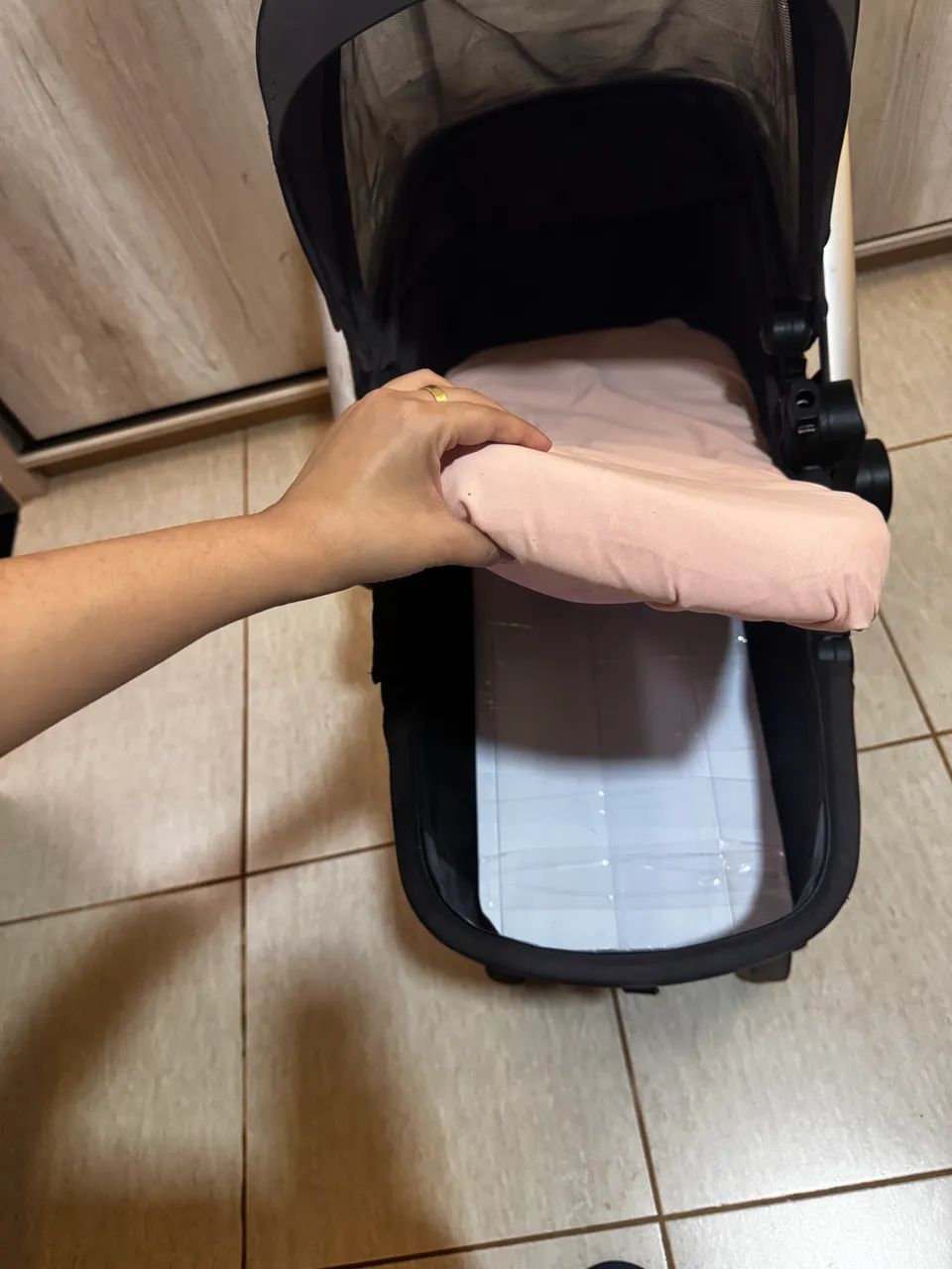 Carrinho de bebê Moisés com bebê conforto - Foto 5
