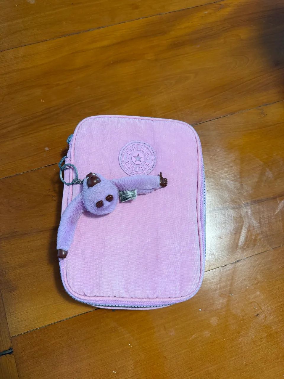 Vendo estojo Kipling 100 pens 