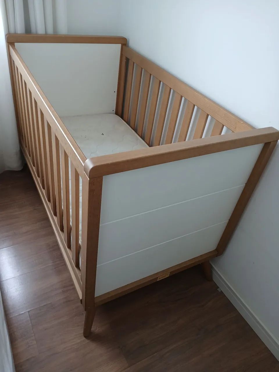 Vendo berço de madeira 