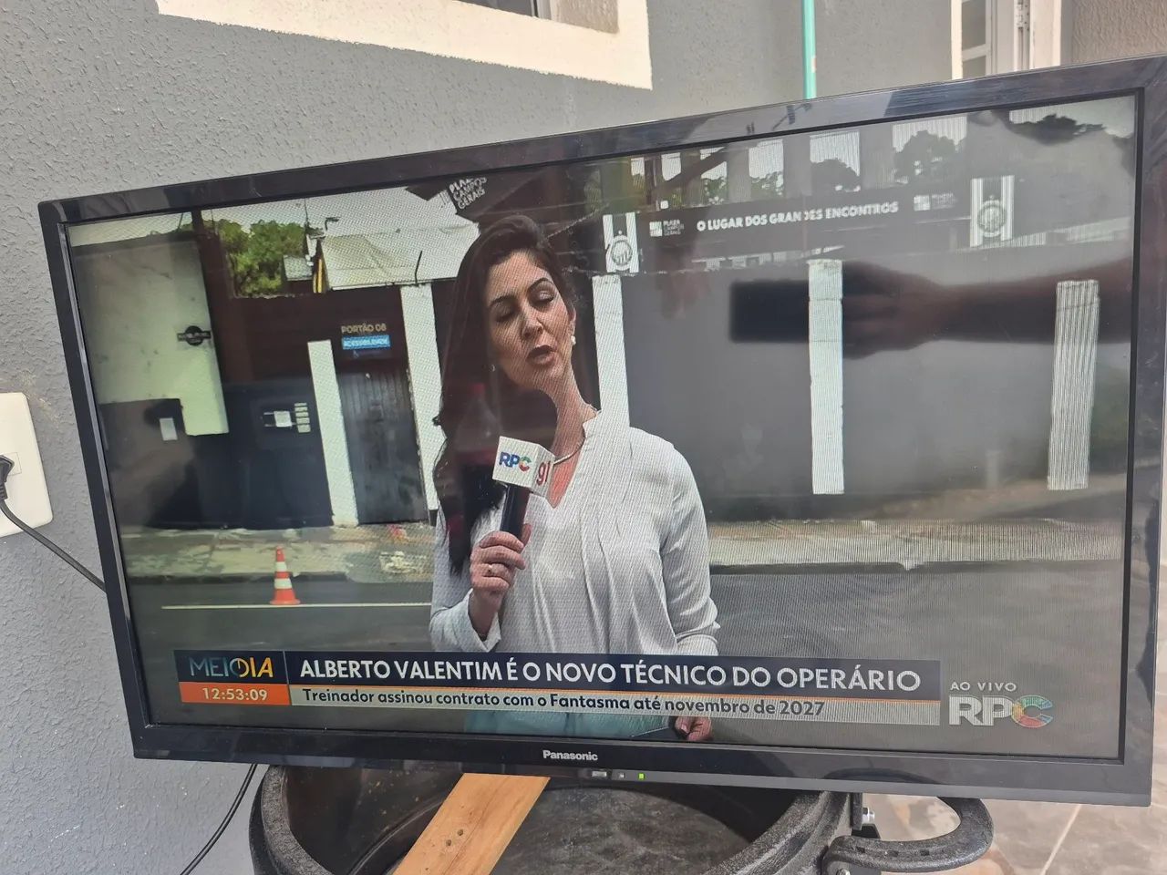 TV 32 