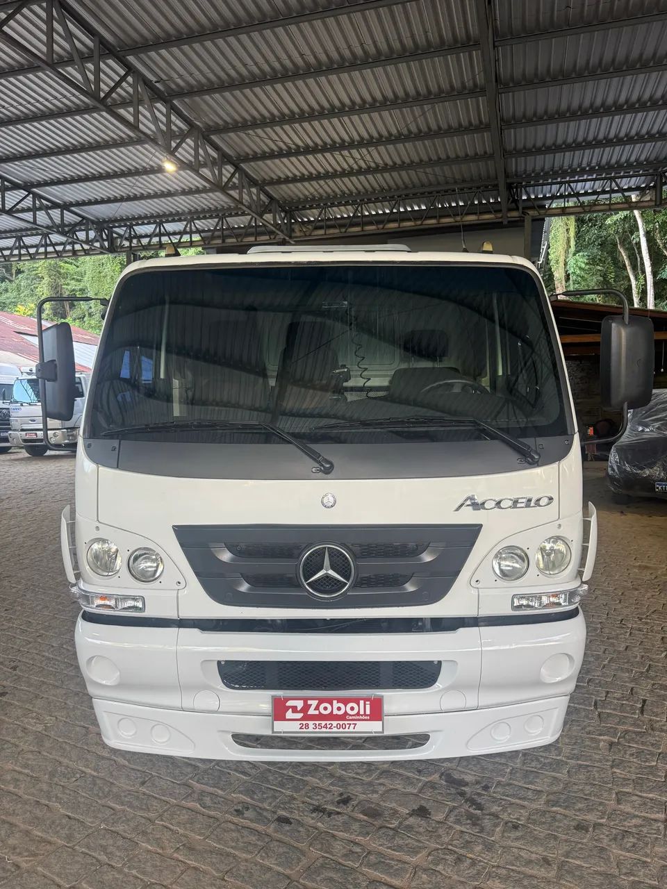MB Accelo 1016 CE Prancha 2021