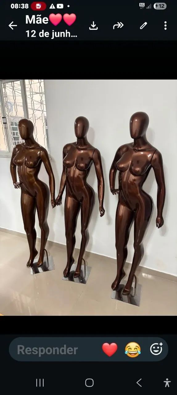 Manequins de fibra resinados