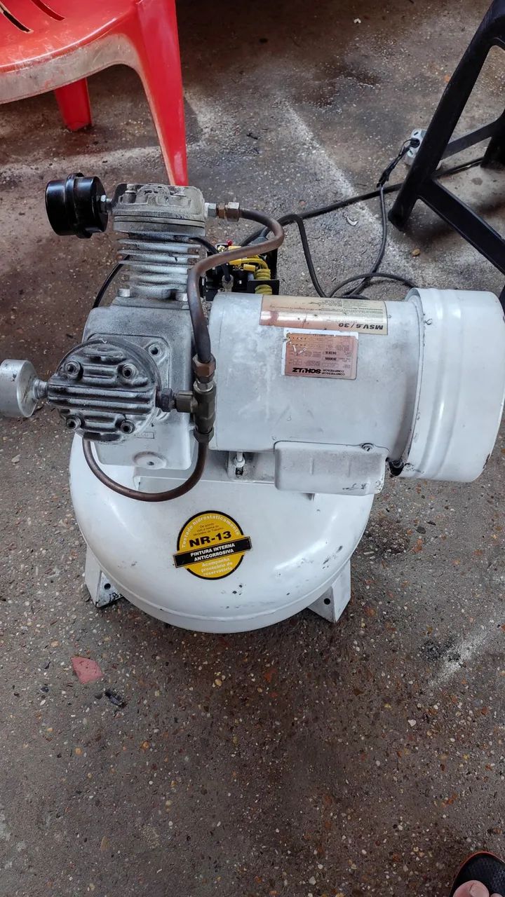 Compressor odontológico  - Foto 2
