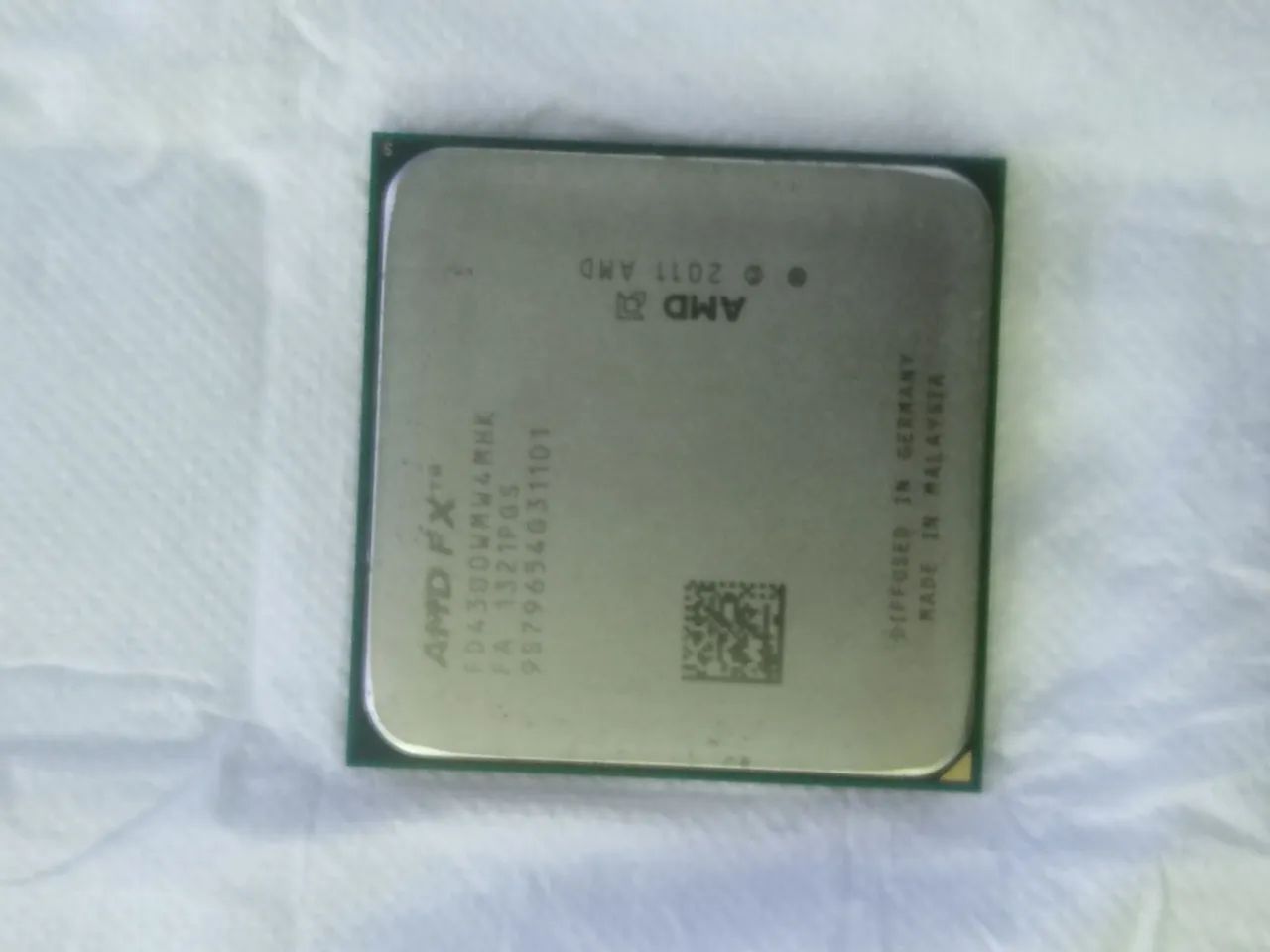 VENDO Processador AMD FX-4300 QuadCore 
