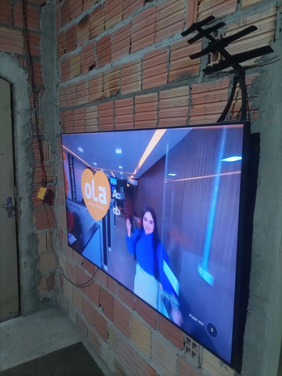 V/ está linda tv smart Samsung 70 polegadas  - Foto 3