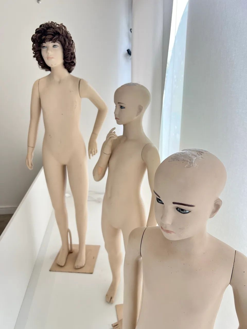 Kit 3 manequins de fibra loja - Foto 2