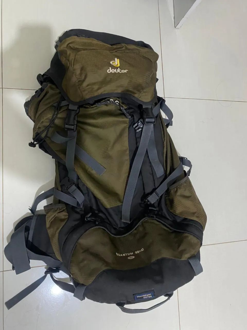 Mochila cargueira Deuter Quantum 55+10 - Foto 3