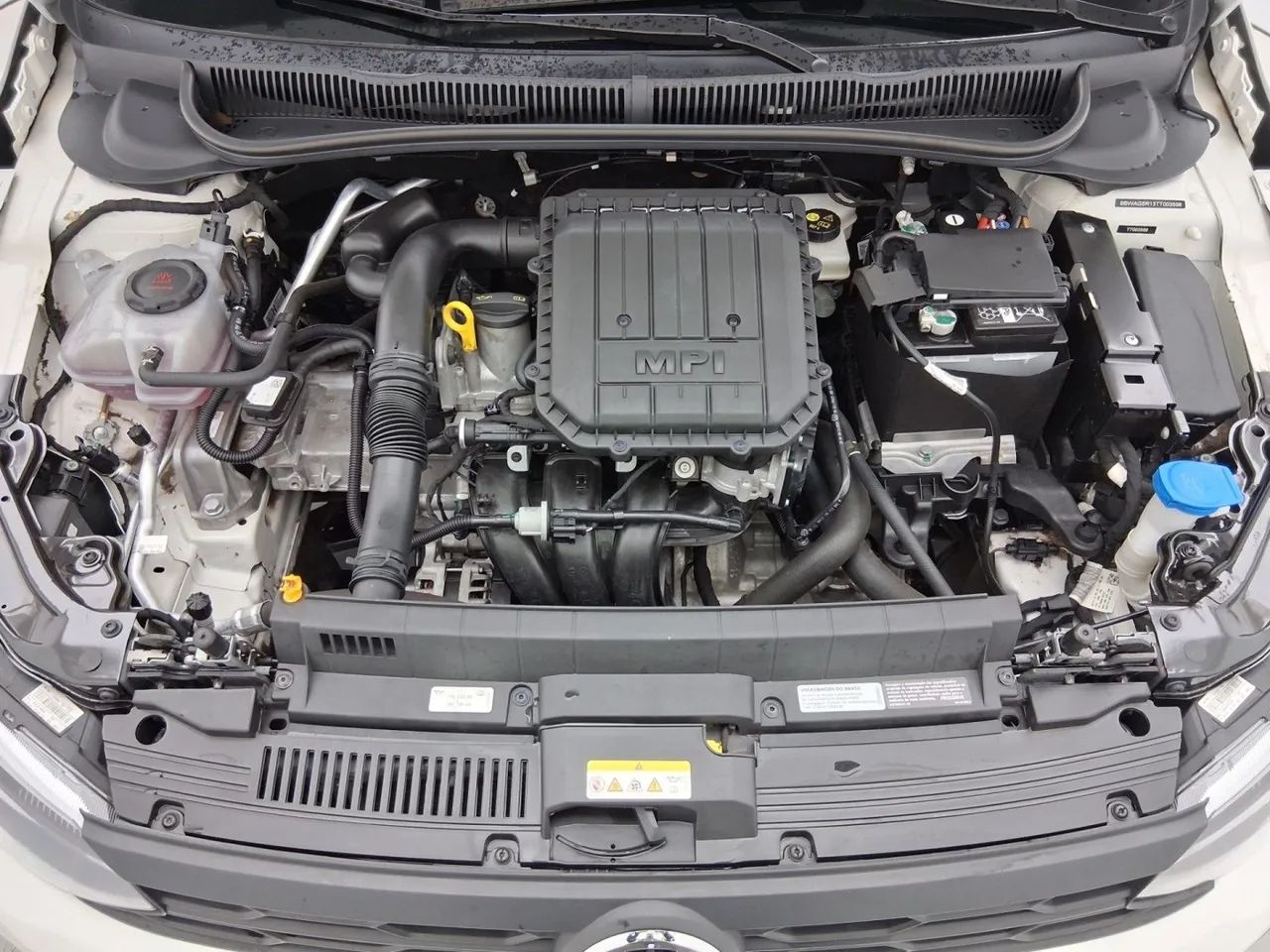 Volkswagen Polo Track 1.0 Flex 12V 5p, foto 10 de 18
