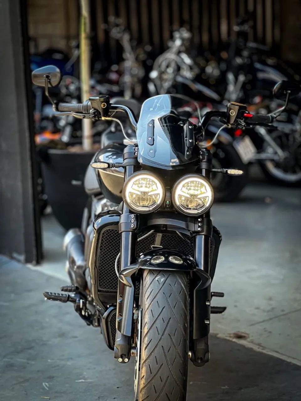 TRIUMPH ROCKET 3 GT STORM - Foto 4