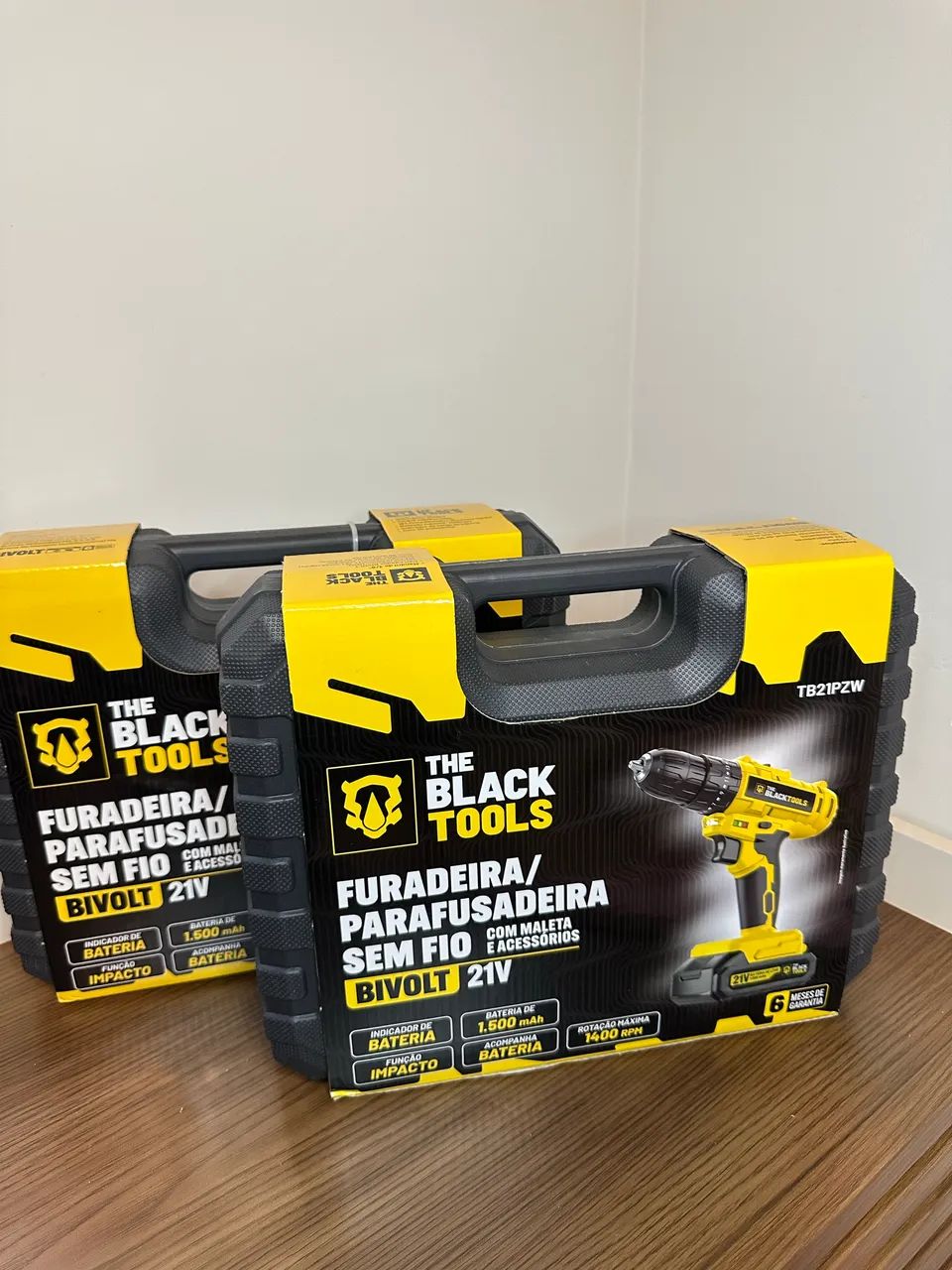 Furadeira Parafusadeira Impacto 21V The Black Tools + Maleta e