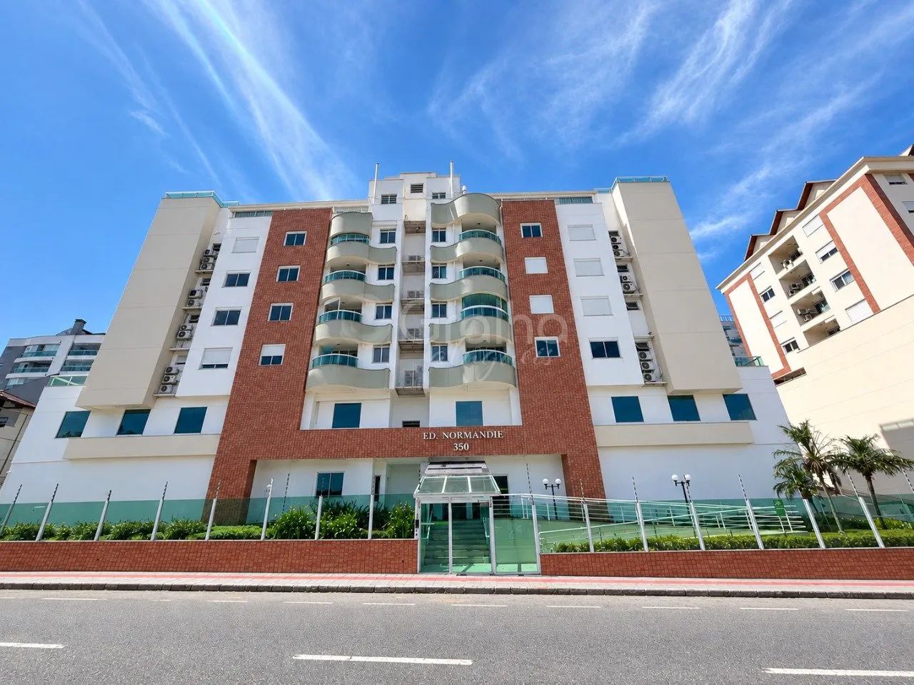 Apartamento com 2 quartos em Coqueiros