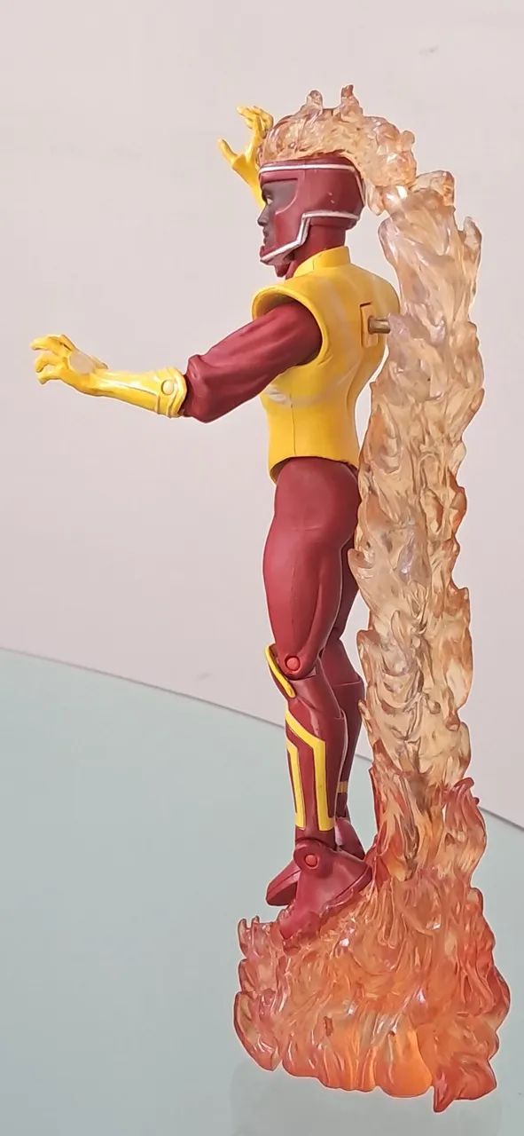 Nuclear (Firestorm) com efeito flamejante - DC Direct  - Foto 4
