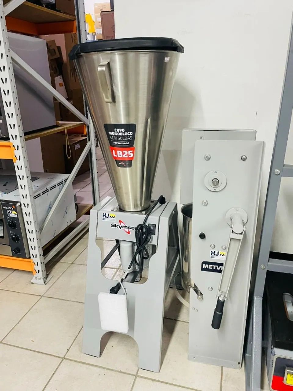 MB LIQUIDIFICADOR BASCULANTE 25L - SKYMSEN