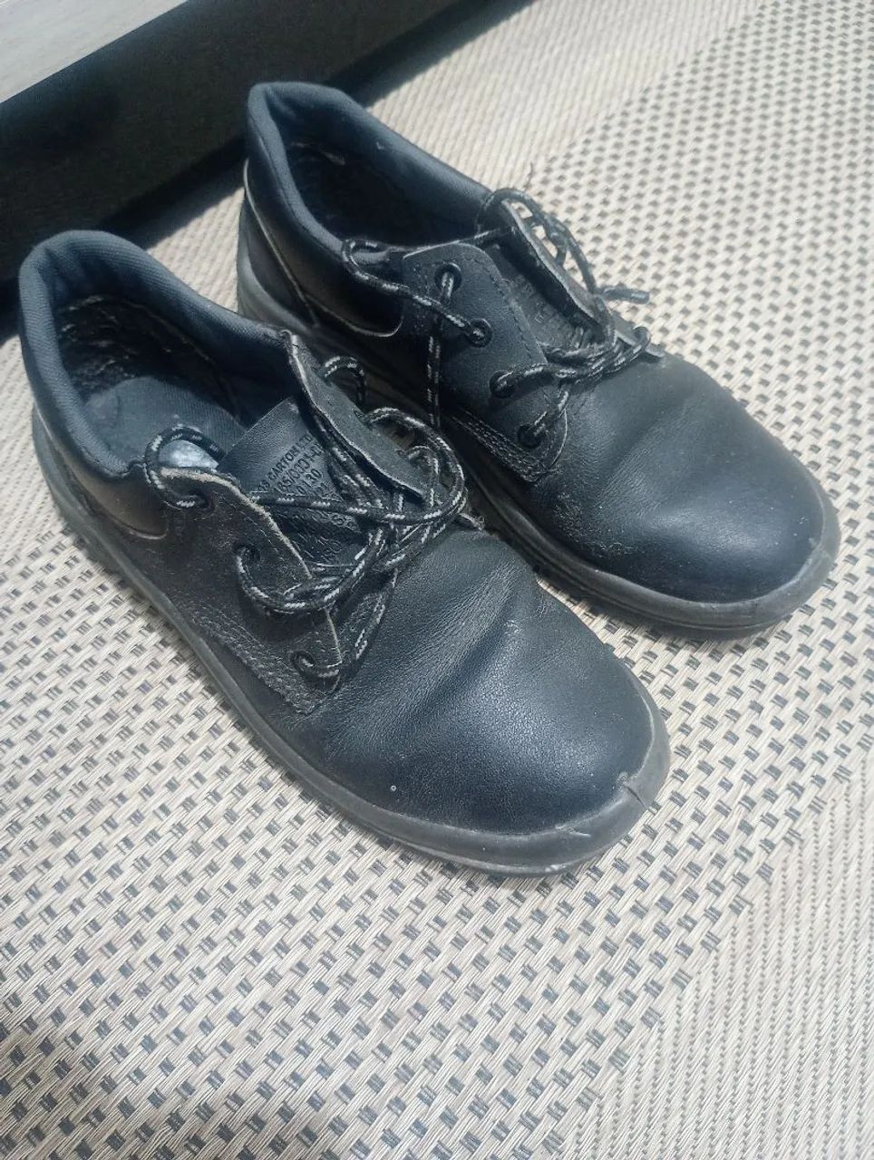 Vendo botina de serviço 