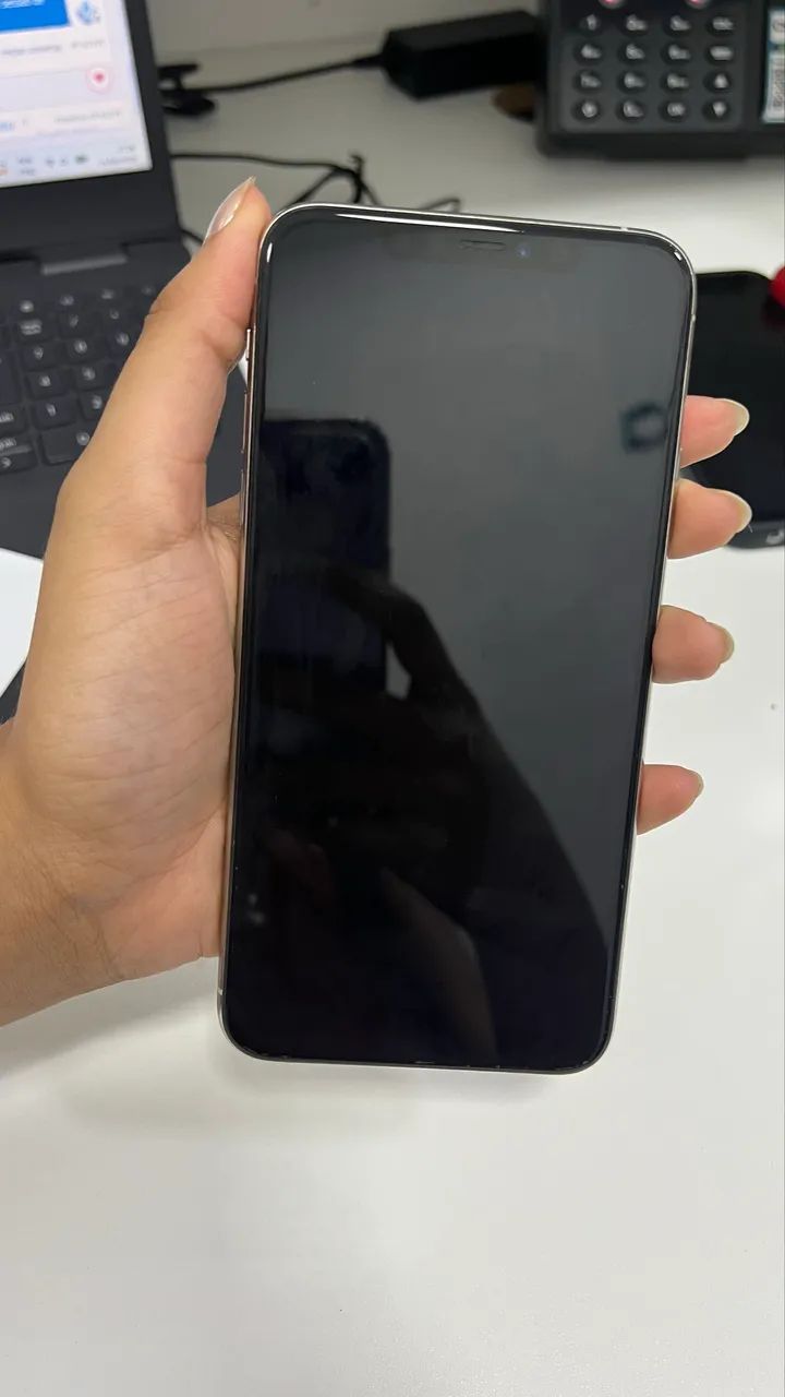 Vendo IPhone 11 Pro Max - Foto 3
