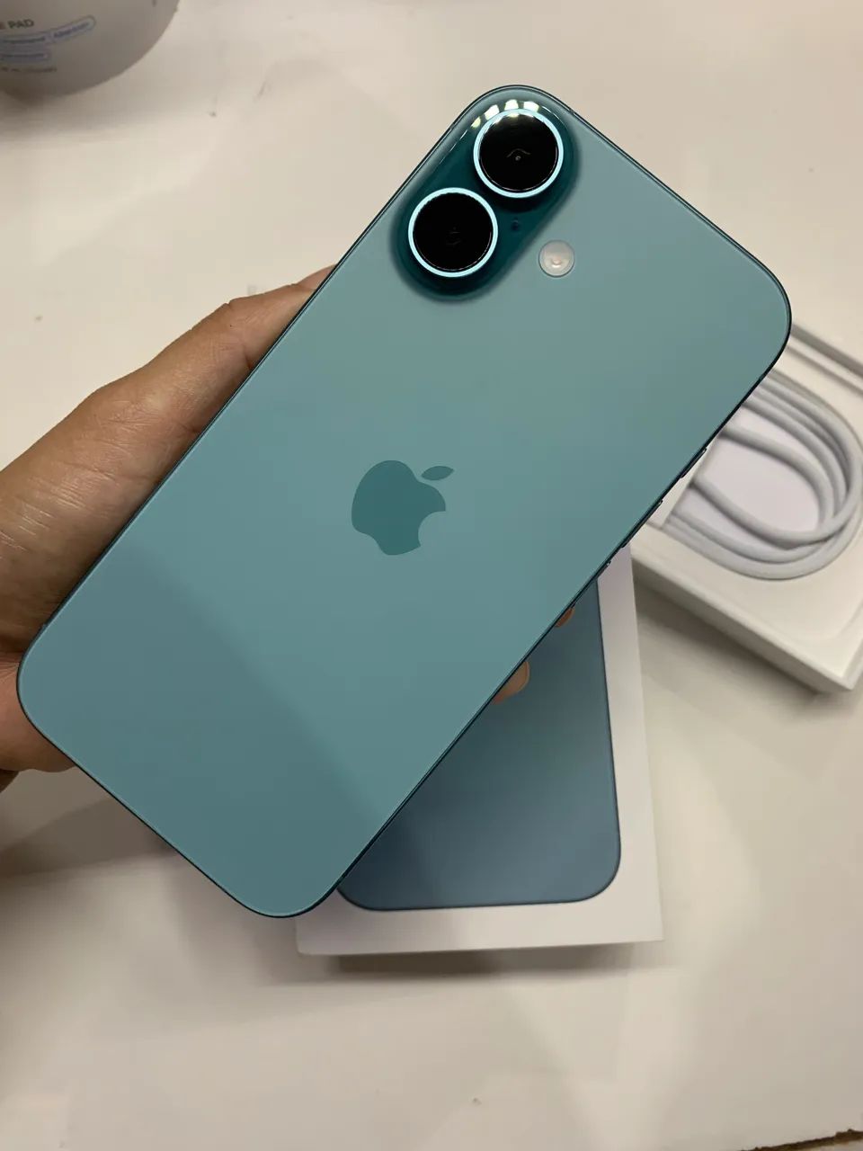 iPhone 16 seminovo, 5 meses de uso e sem marcas de uso  - Foto 2