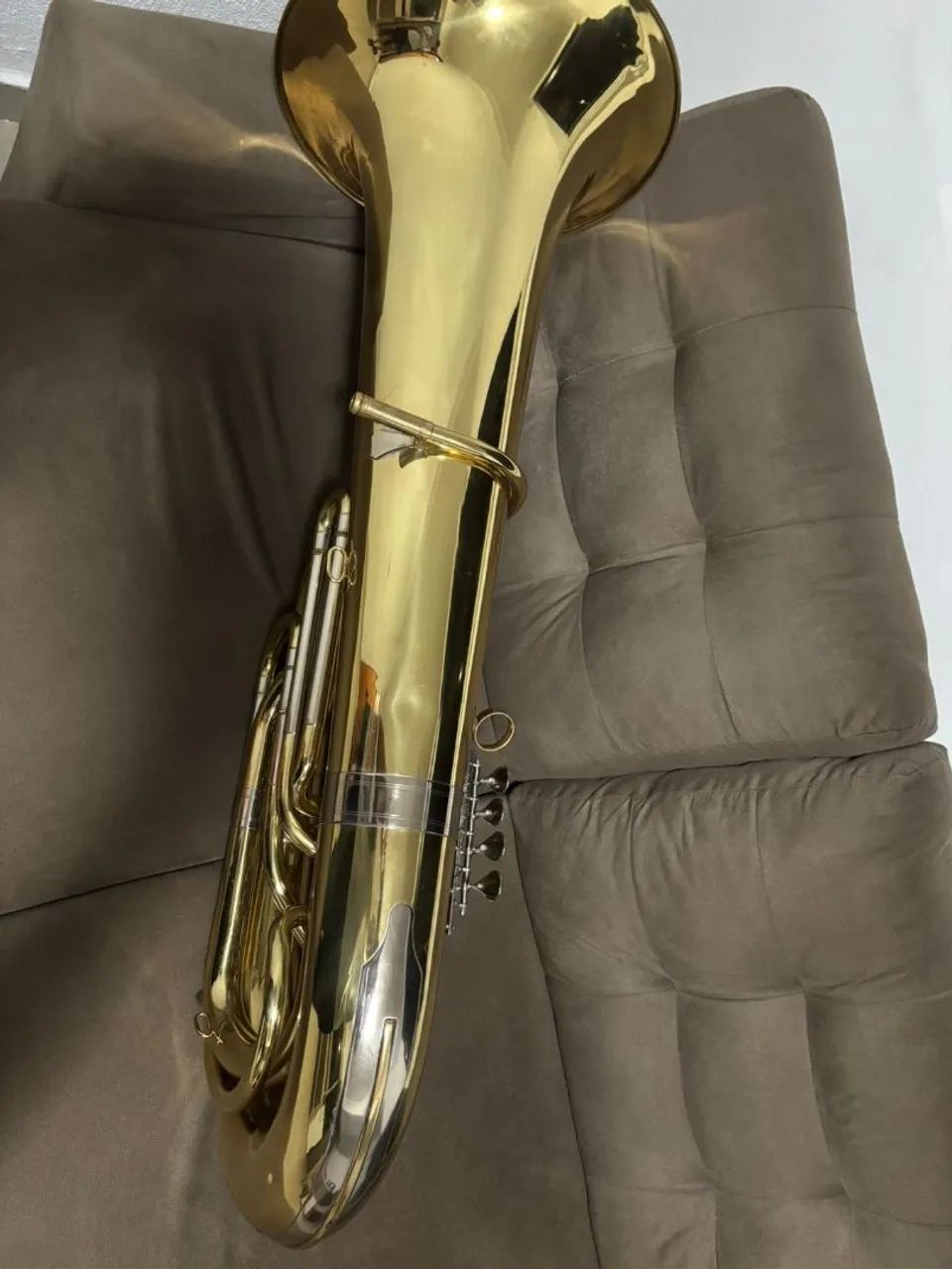 Tuba Suzuki 4/4 SIB  - Foto 3