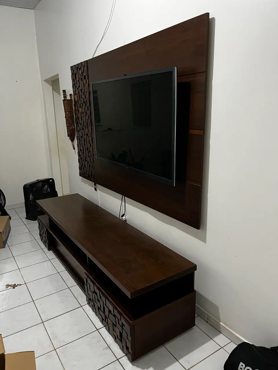 CONJUNTO PAINEL + RACK MADEIRA MACIÇA  