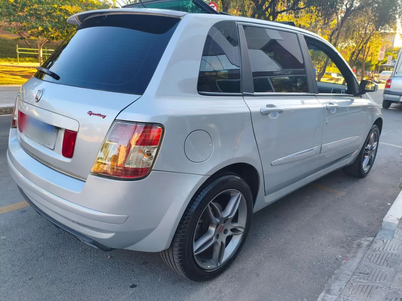 Fiat Stilo Dualogic 1.8 Sporting Flex 8V 5P 2010 - Foto 3