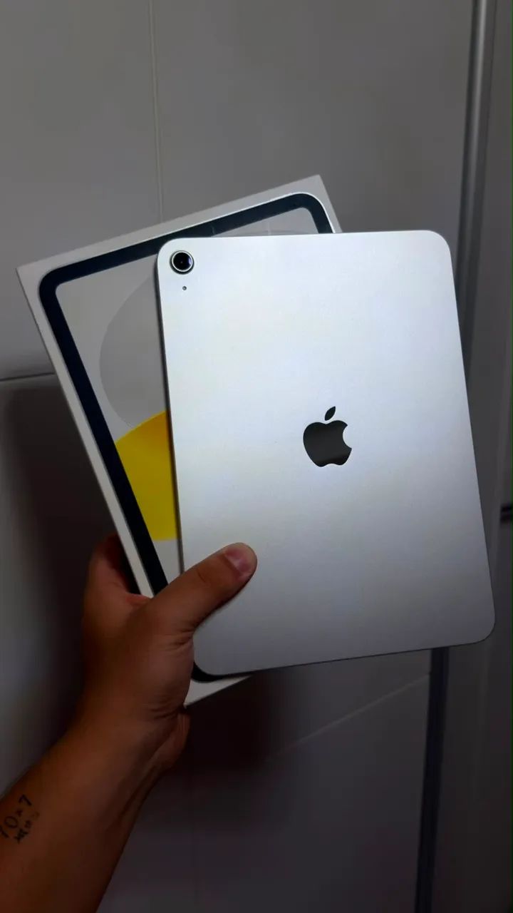 iPad 11 128gb silver